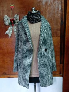 Stylish Tweed Coat with inner turtle neck top