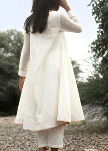 Khara Kapas NITARA White Kurta Pant Set