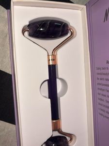 Nykaa Face Roller