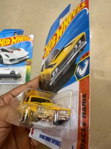 Hot Wheels Lamborghini &amp; &#39;69 Dodge