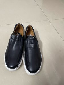 Black Slip-on Casual Shoes