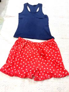 Women Shorts with contrast top✨