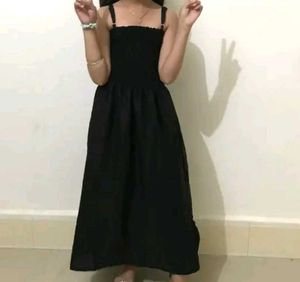 Chic Black Midi Dress