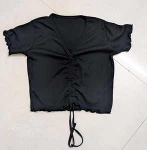 Tie-up Rushed Crop Top