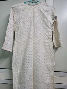 White Embroidered Kurta