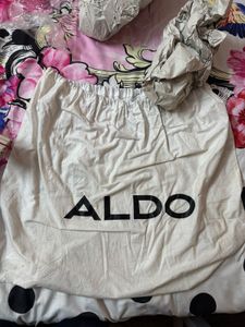 Unused Aldo Bag Has Detachable Straps With Flaw