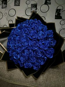 Blue Glitter Rose Bouquet