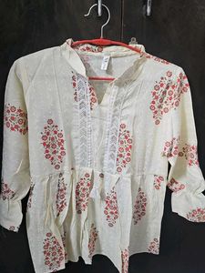Unused: Floral Print Top