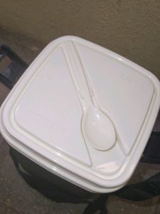 Lunch Box With 3 Compartments