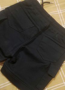Black Cotton Women&#39;s  Denim Shorts