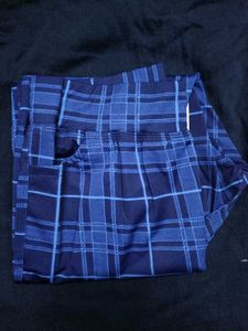 A Women Solid Dry-Fit Tights