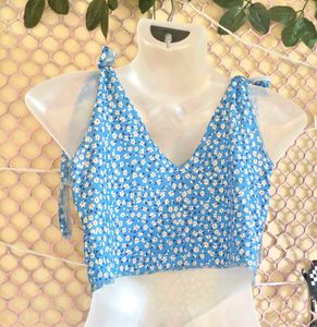 🆕Size S/M 🎁Buy 2 Get 1 Free 🎁 Floral Crop Top