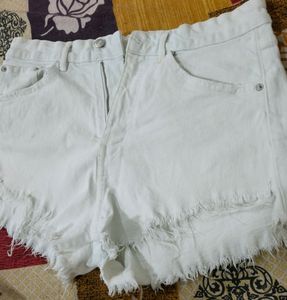 Coolest Shorts With Trending Style