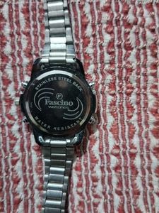 Stylish Silver-Tone Quartz Watch