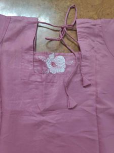 Square Neck Floral Thread Embroidery Kurta