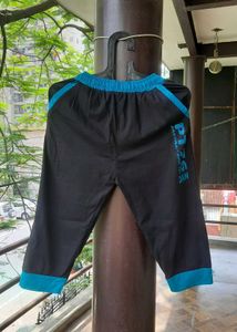 BLACK AND SEAGREEN CAPRI