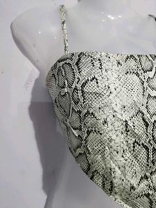 FOREVER 21 SNAKE PRINTED TOP