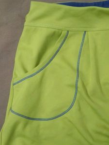 Green Colour Mini Skirt for kids. For Tenis