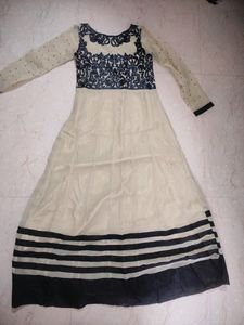 Elegant Cream &amp; Black Embroidered Top