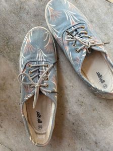 Ginger Casual Shoes for women