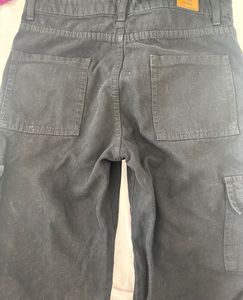 Black cargo pants