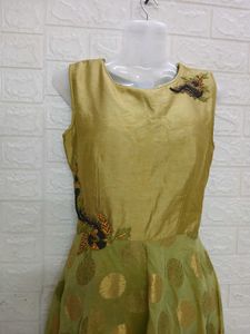 Banerjee Silk. Gpn