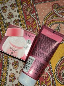 Pond&#39;s Bright Beauty Facewash