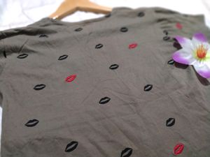 EMBROIDERED OLIVE TOP 💯❣️