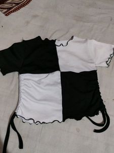 🥰 Double Color Crop Top🥰#croptop#blackandwhite#sidedori#noflaws#likenew