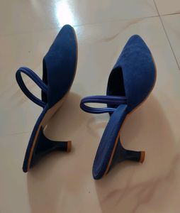 🎀SSS Navy Blue Heel🎀