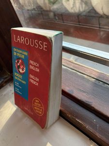 Larousse Pocket Dictionary