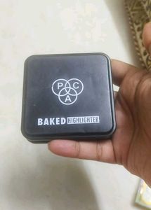 PAC Baked Highlighter