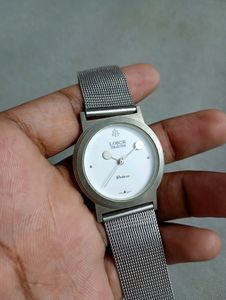 Lobor Watch