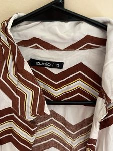Zigzag Print Short Sleeve Button-Down