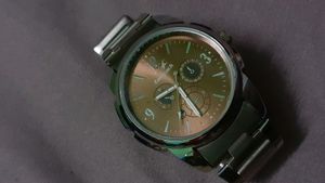 FAST TRACK WATCH