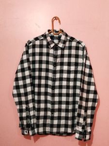 Zudio Black &amp;White Check Shirt👔