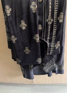 Elegant Black Embroidered Outfit