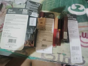 BLUE HEAVEN Bridal Makeup kit for women