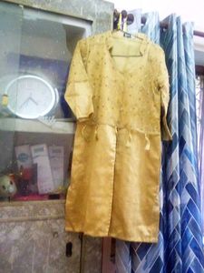 Elegant Kurta With Shimmer Plazzo