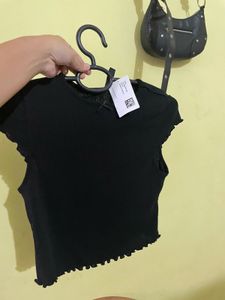 HM Black Top