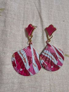Shell Dangle Earrings