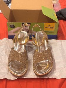 Party Wear Wedges (almost 🆕)