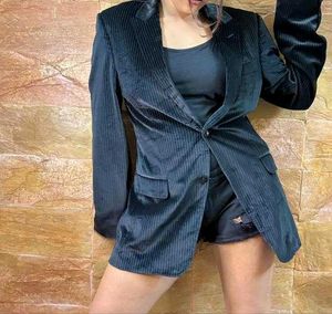 Chic Black Corduroy Blazer