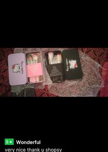Hello Kitty Makeup Brush Set - New