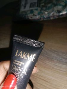 Combo Maybelline Lipstick , Lakme Primer