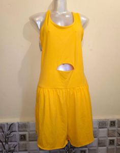 🆕🎁Buy 2 Get 1 Free🎁Size M/ Yellow Swimsuit