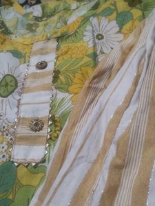 Floral Print Kurti with Striped Pant