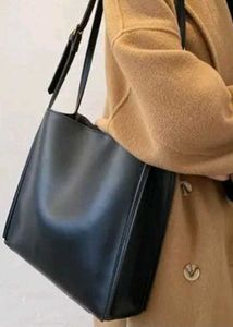 Classy Handbag For Office And College