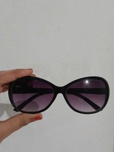 Creature Gaga Cat-eye Black Oversized Sunglasse