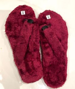 New Feathery Indoor Slippers